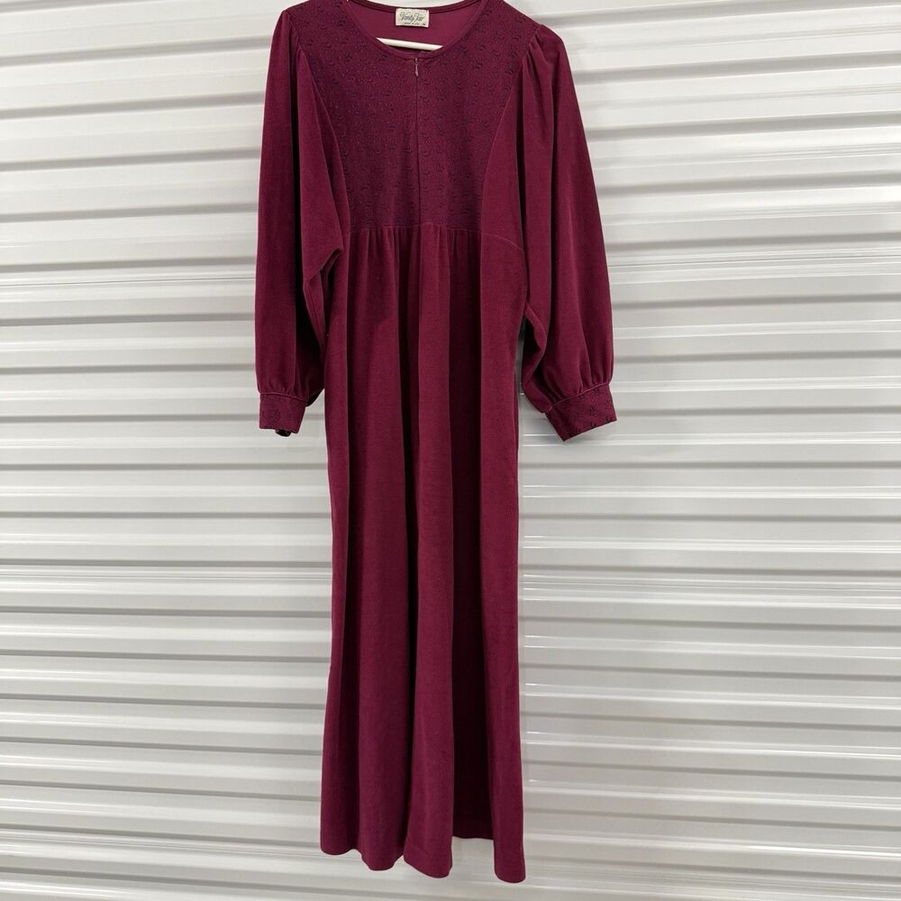 Vintage Vanity Fair Nightgown Women Medium Maroon Soft Comfort Barrel Sleeve